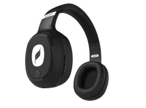 black classic in white headphone for cool look